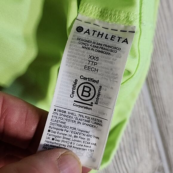 Athleta Cropped Neon Green Racer Back Athletic Tank Top Size XXS - Picture 8 of 9